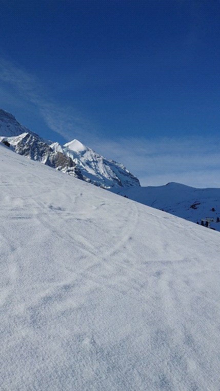 Good Morning! A heavy bruised Shoulder stops me doing Touring. Well just an easy day out on the slope does the trick too! #wanderleiter #mountainleader #ski #sw